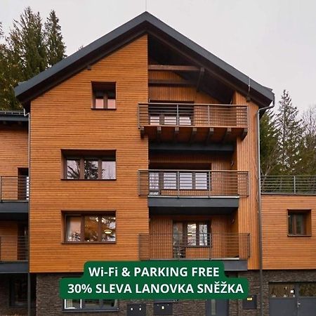 Vlci Stopa Apartments Pec pod Snezkou Esterno foto