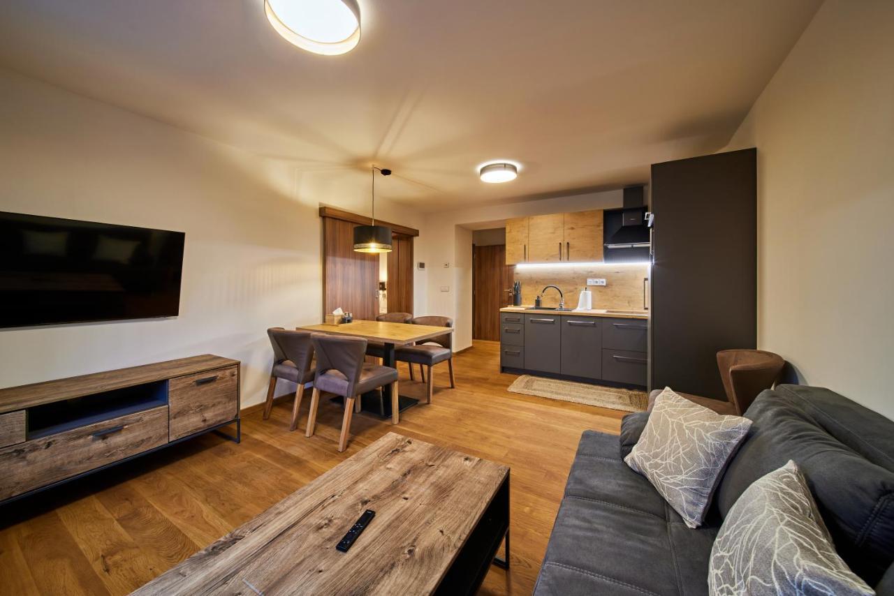 Vlci Stopa Apartments Pec pod Snezkou Esterno foto